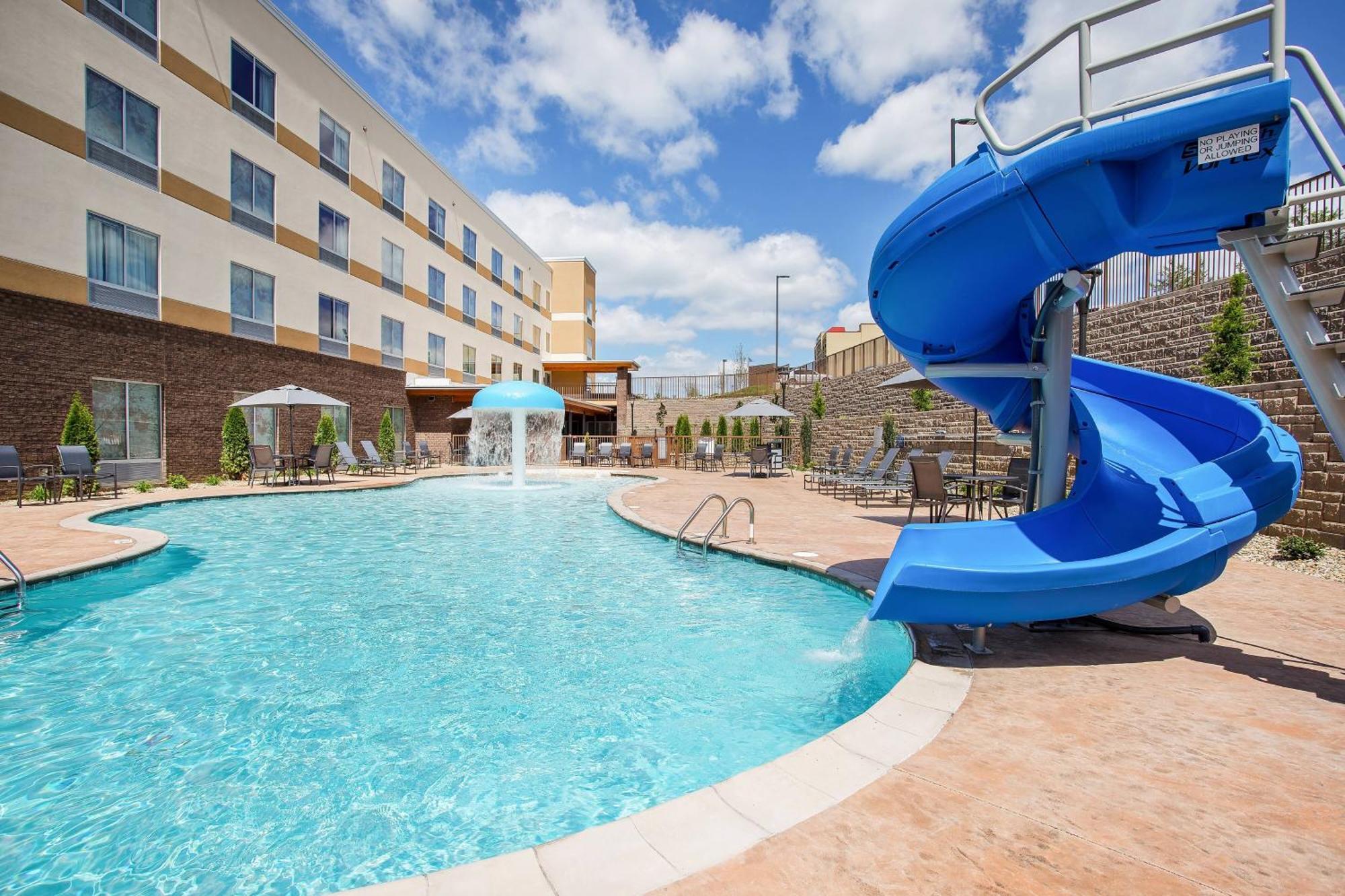 Fairfield Inn & Suites By Marriott Pigeon Forge Bagian luar foto